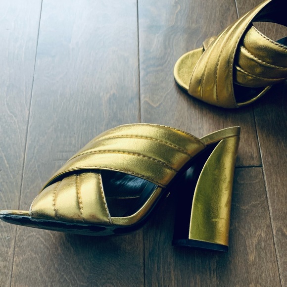 Gucci Napa Silk Gold Mules, size 38 - Picture 8 of 11